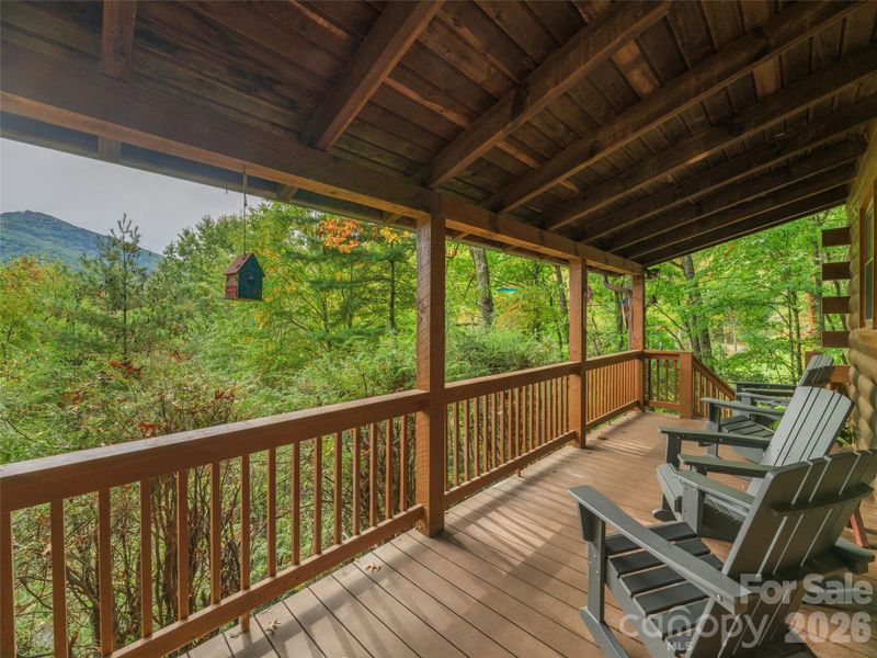 250 Creekside Dr, Maggie Valley, NC 28751
