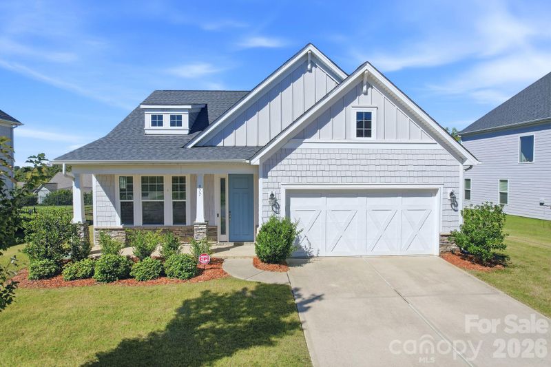 977 NW Bellegray Ln, Concord, NC 28027