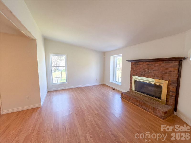 1815 Gray Bark Dr, Gastonia, NC 28054