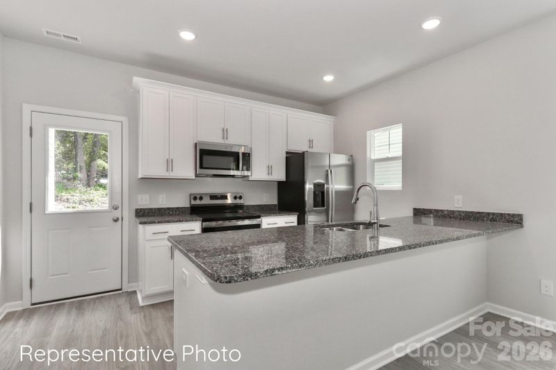 517 Kistler St, Mooresville, NC 28115