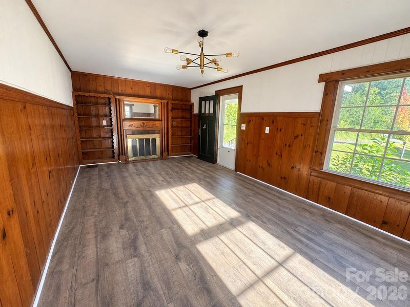 409 W Virginia Ave, Bessemer City, NC 28016