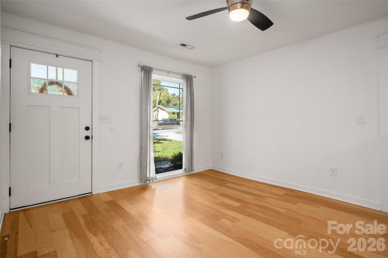 4238 Dowling Dr, Charlotte, NC 28205