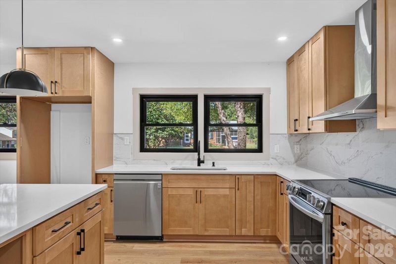 3921 Havenwood Rd, Charlotte, NC 28205