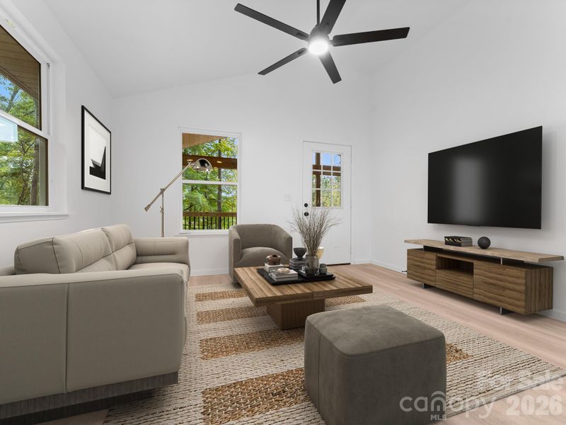 202 Lyndhurst Dr, Hendersonville, NC 28791