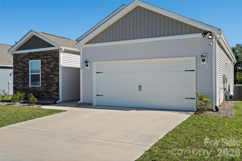 382 Wheatfield Rd, Fletcher, NC 28732