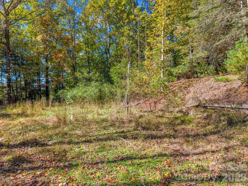 396 Patton Mountain Rd, Pisgah Forest, NC 28768