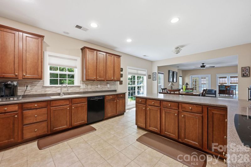 4405 Squirrel Trail Ln, Charlotte, NC 28269