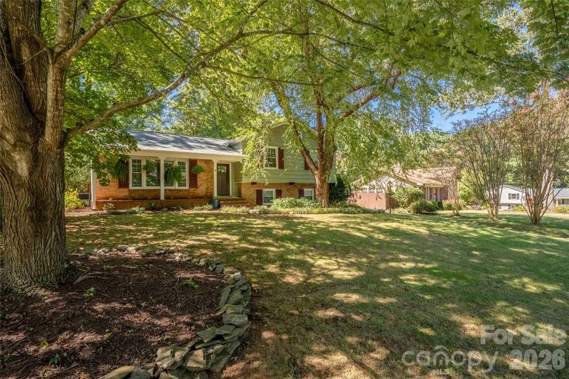 1912 Wedgedale Dr, Charlotte, NC 28210