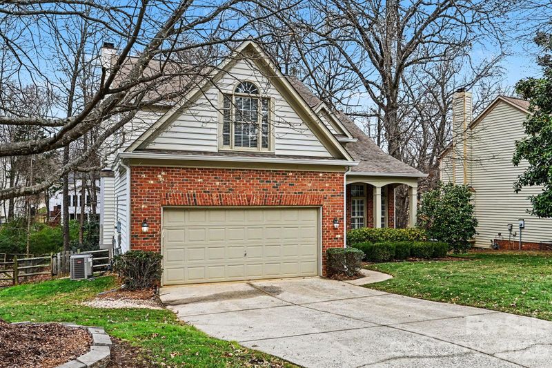 5805 Swanston Dr, Charlotte, NC 28269