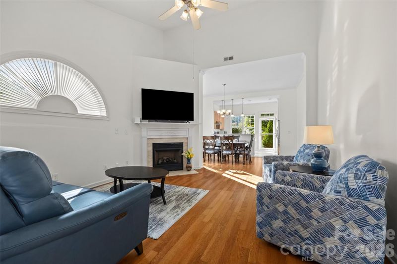 551 Pine Links Dr, Tega Cay, SC 29708