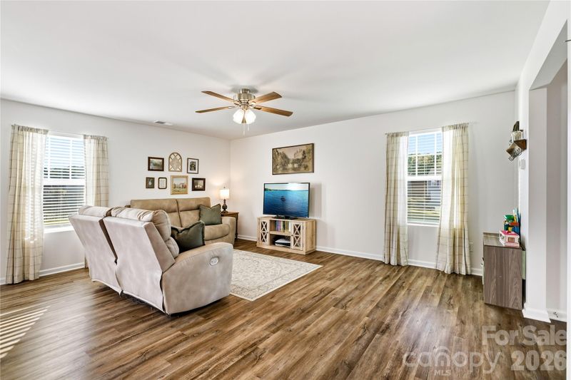 1170 Columbus Trl, Denver, NC 28037