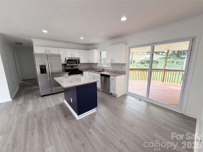 3002 Fallswood Dr, Gastonia, NC 28052