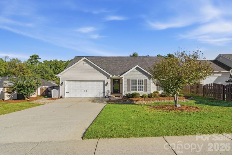 2008 Stepping Stone Ln, Monroe, NC 28110