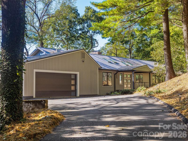 21 Peach Knob Dr, Asheville, NC 28804