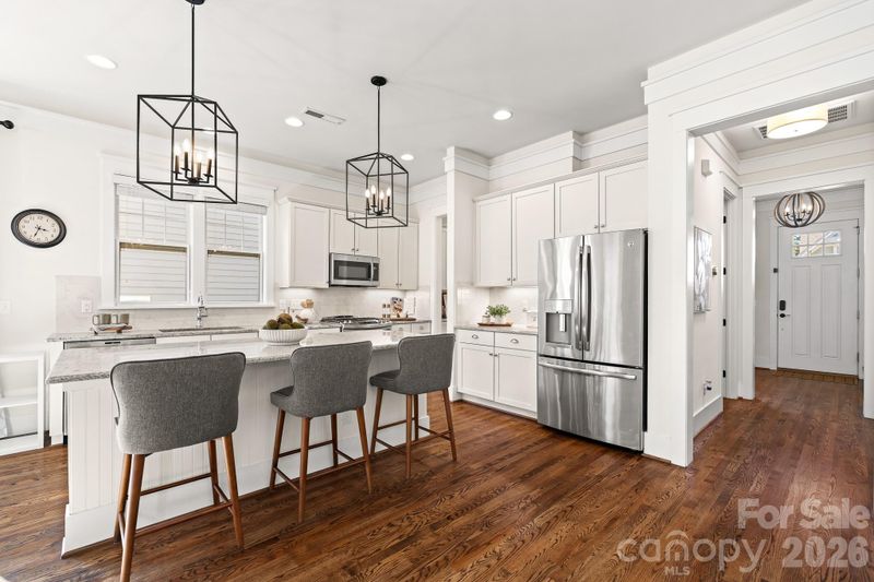 908 Millbrook Rd, Charlotte, NC 28211