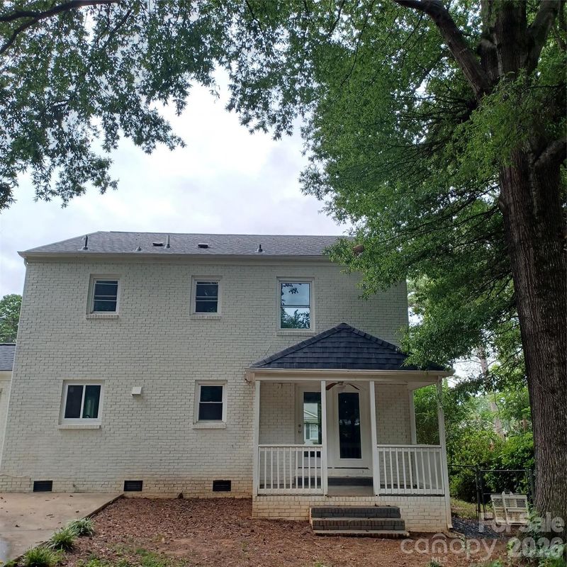 5717 Ruth Dr, Charlotte, NC 28215