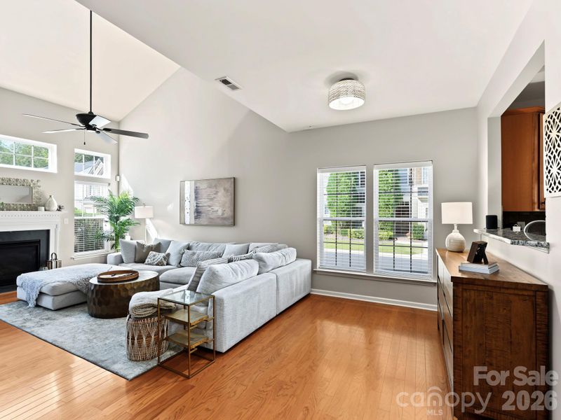 5904 Union Pacific Ave, Charlotte, NC 28210