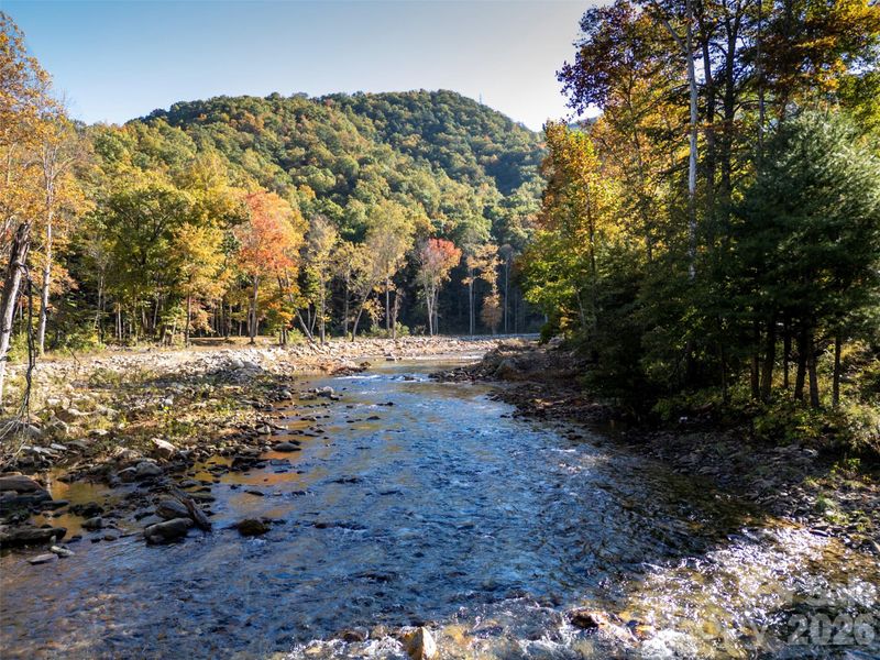 13858 Cruso Rd, Canton, NC 28716