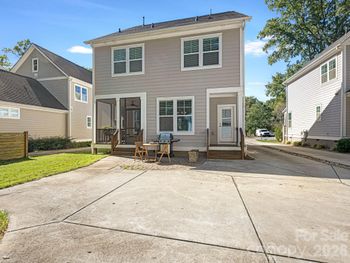 342 Main St, Matthews, NC 28105
