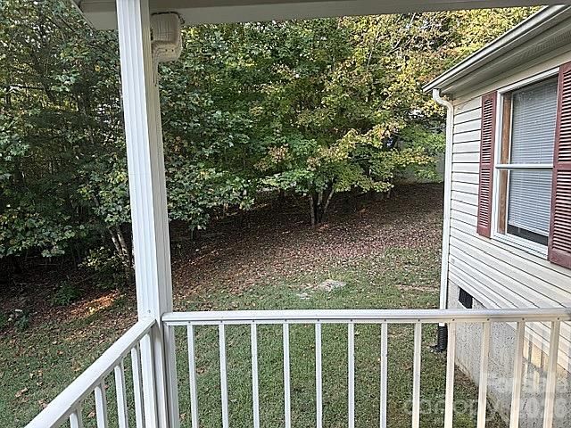 87 Sleepy Forest Dr, Leicester, NC 28748