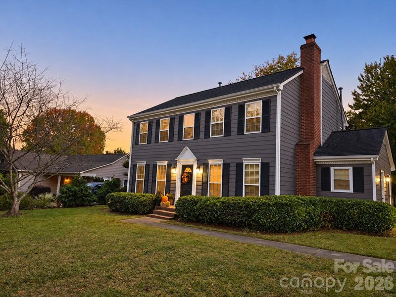8730 Fieldgate Dr, Charlotte, NC 28277