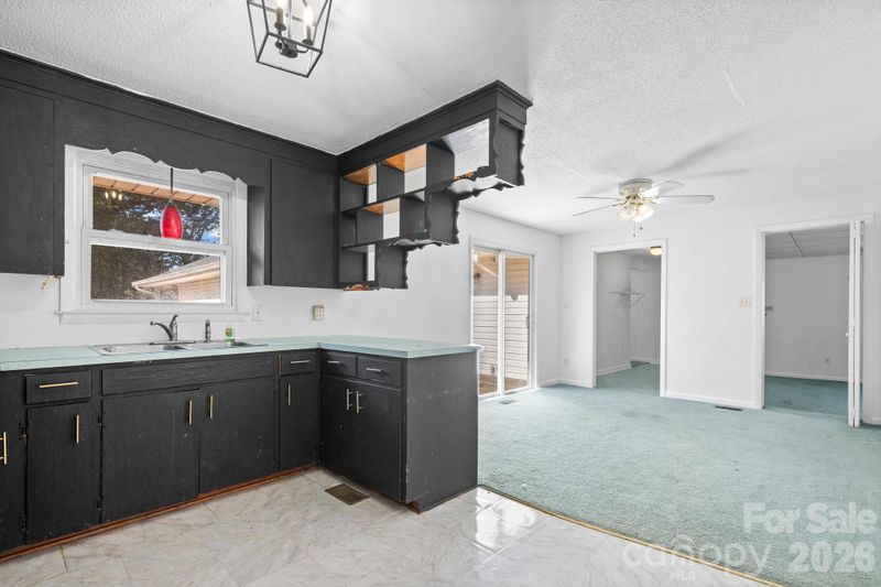 2509 29th St NE, Hickory, NC 28601
