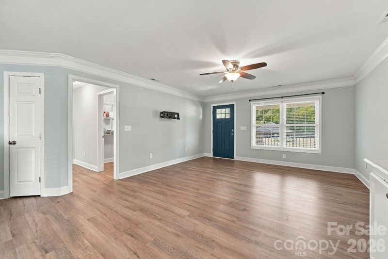 772 Log Cabin Dr, Gastonia, NC 28054
