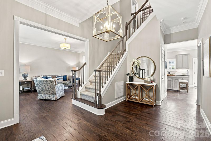 1895 Chestnut Hill Dr, Tega Cay, SC 29708