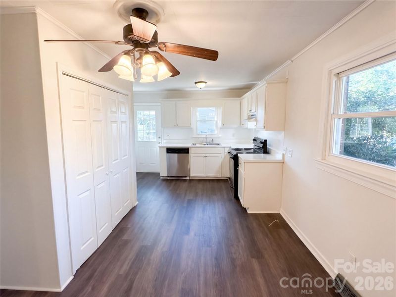 5525 Bertie Ave, Salisbury, NC 28147