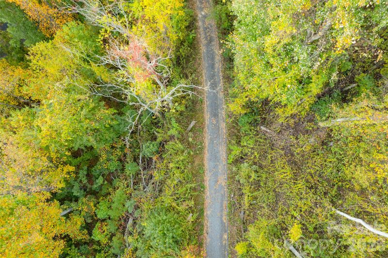 337 Pinnacle Dr, Black Mountain, NC 28711