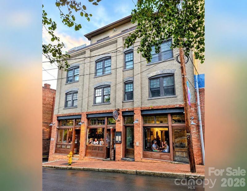 5 Walnut St, Asheville, NC 28801