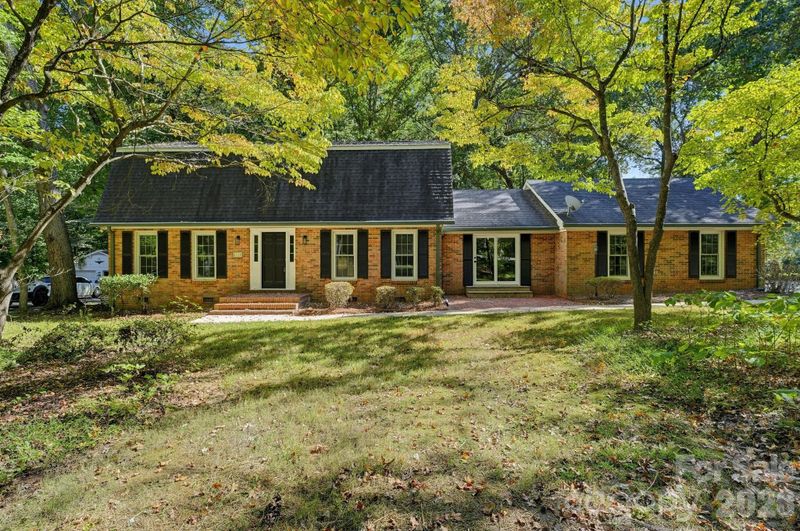 4820 Golfview Ct, Mint Hill, NC 28227