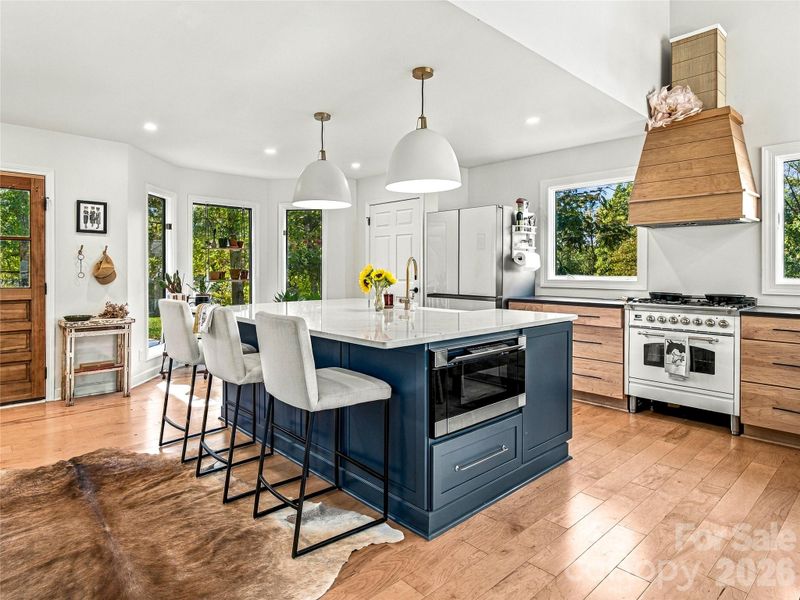 39 White Pine Dr, Fletcher, NC 28732