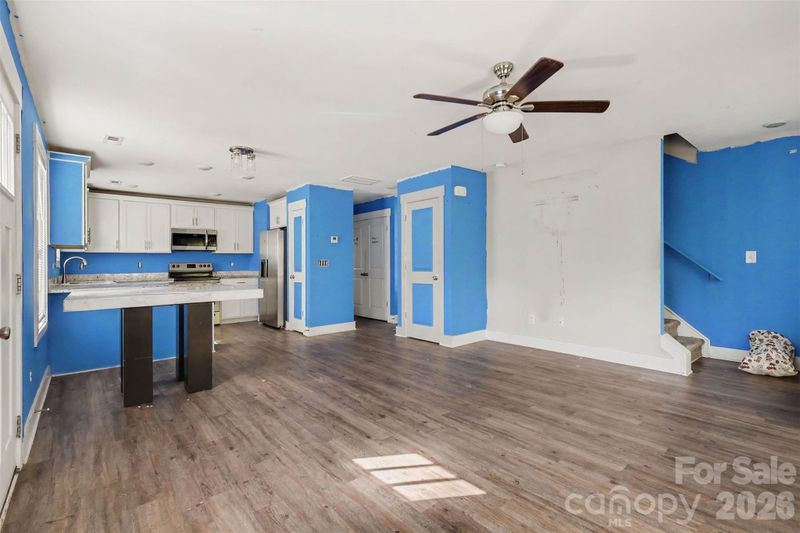 606 W Border St, Dallas, NC 28034