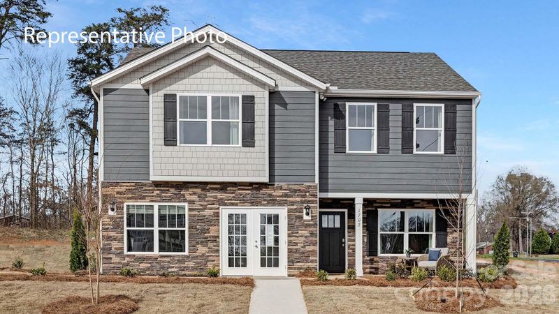 112 Doolittle Stable Ct, Mooresville, NC 28115