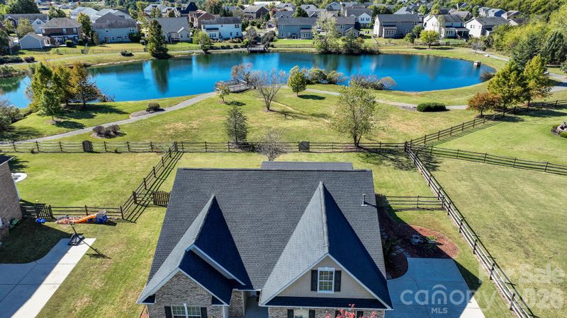 1004 Stoney Ford Ln, Indian Trail, NC 28079