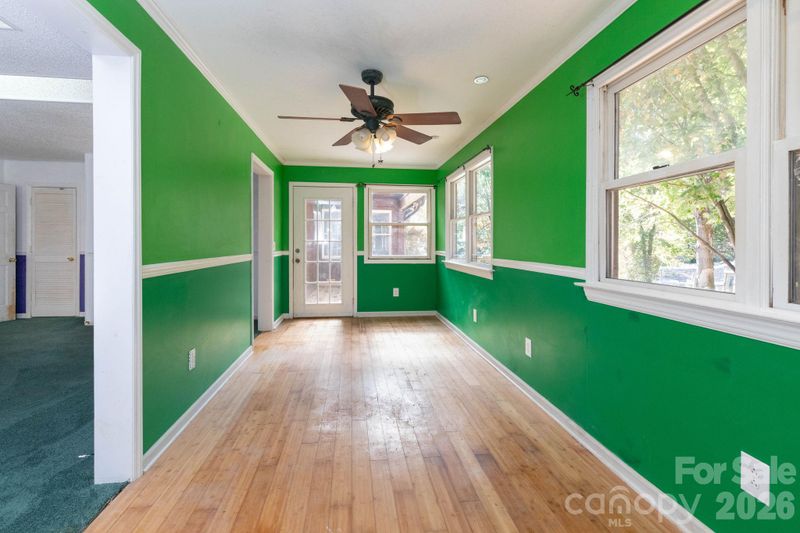 65 Chestnut Hill Rd, Black Mountain, NC 28711