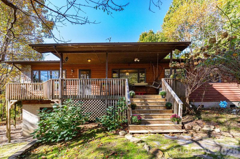 65 Chestnut Hill Rd, Black Mountain, NC 28711