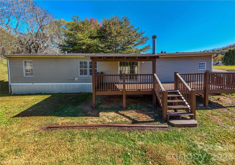 366 Dix Creek No 1 Rd, Leicester, NC 28748