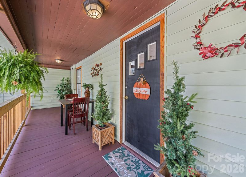 179 Jonathan Creek Rd, Waynesville, NC 28785