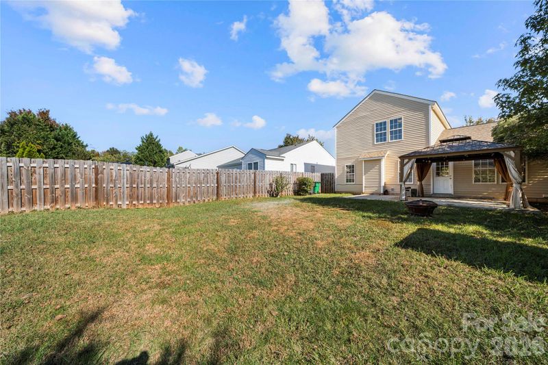 7909 Paper Birch Rd, Charlotte, NC 28215