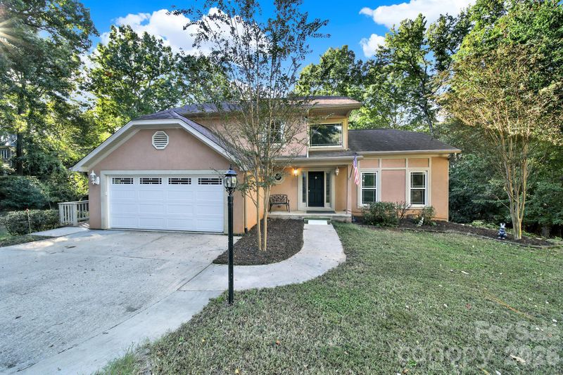 7055 Mariners Ct, Tega Cay, SC 29708