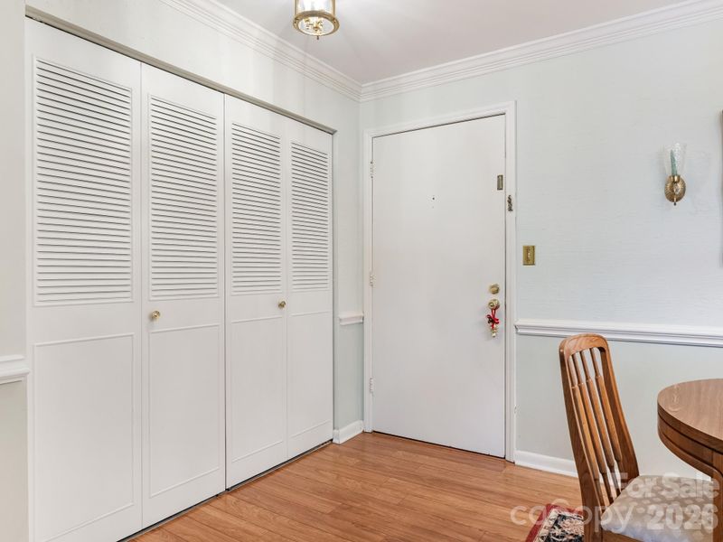 1323 Queens Rd #317, Charlotte, NC 28207