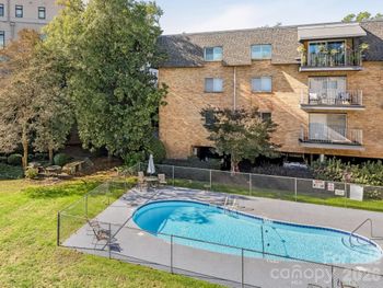1323 Queens Rd #317, Charlotte, NC 28207