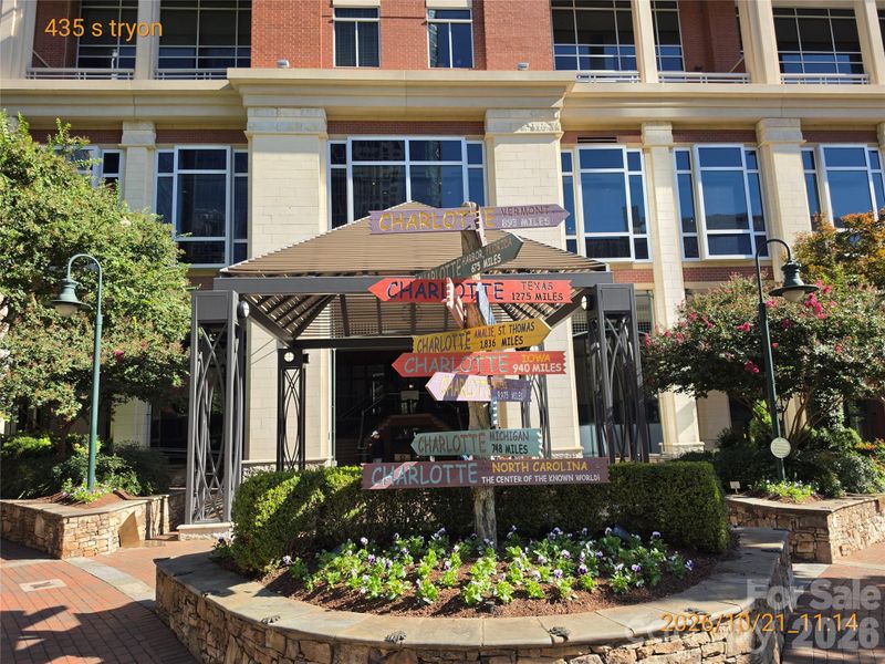 435 Tryon St, Charlotte, NC 28202