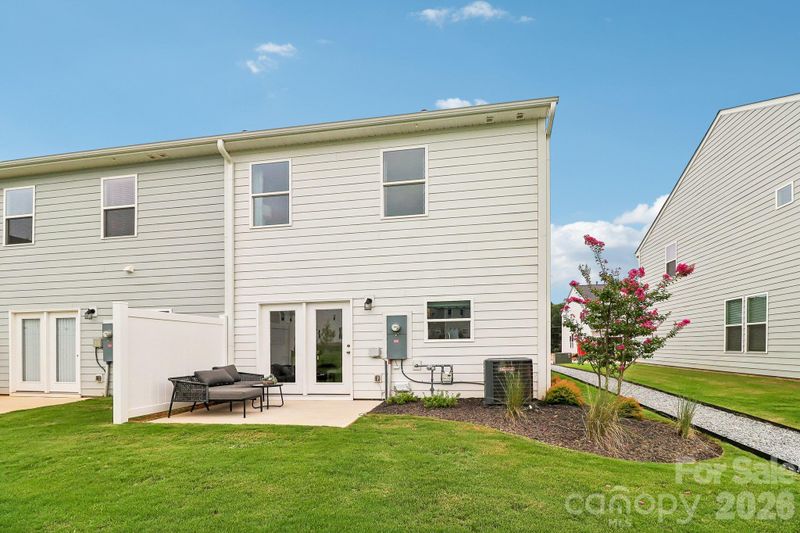 209 Shiplap Rd, Charlotte, NC 28216