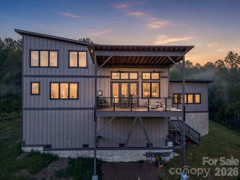 56 Scenic View Dr, Hendersonville, NC 28792