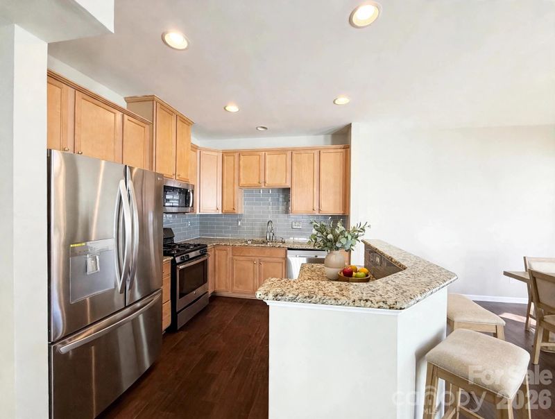 2524 Silverthorn Dr, Charlotte, NC 28273