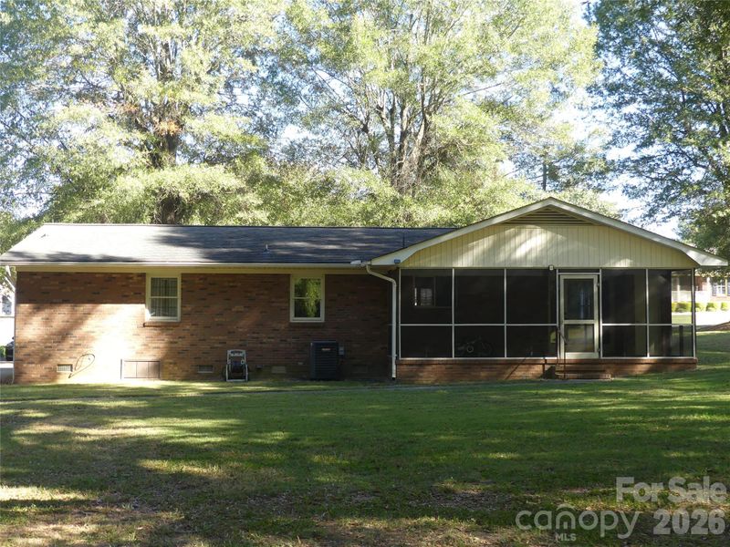 7871 Howard Ave, Kannapolis, NC 28081