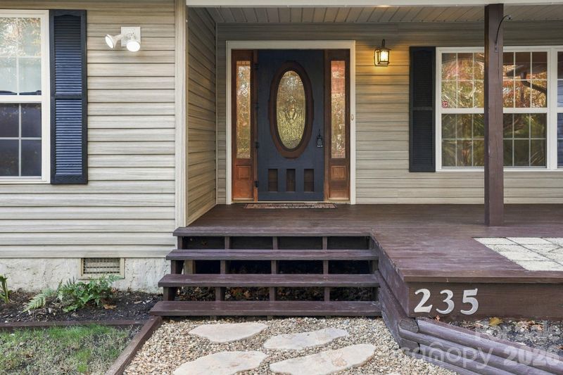 235 Inez Dr, Rosman, NC 28772